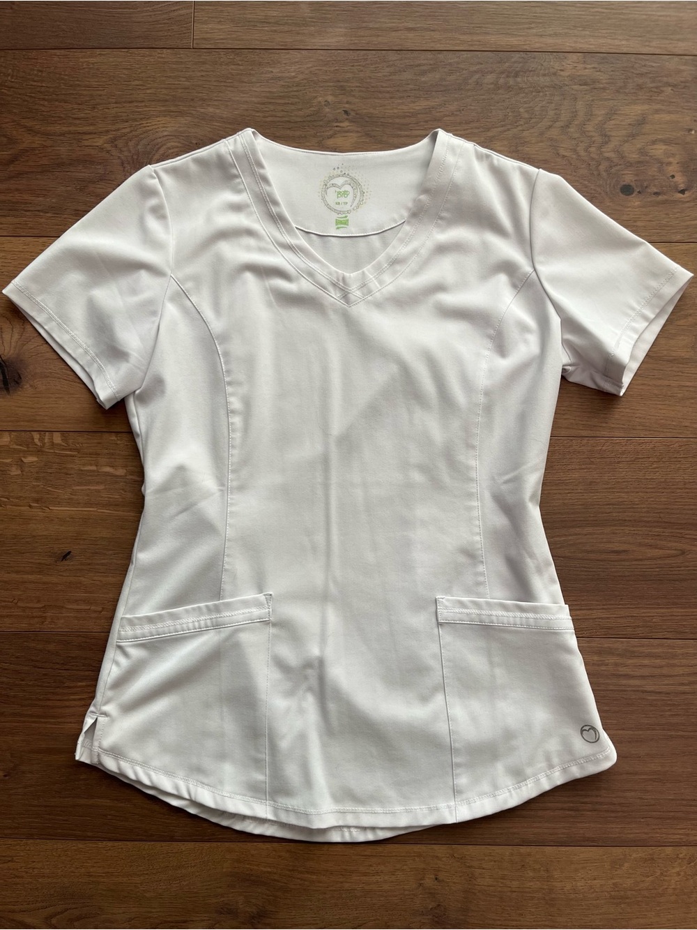 White scrub top sz XS